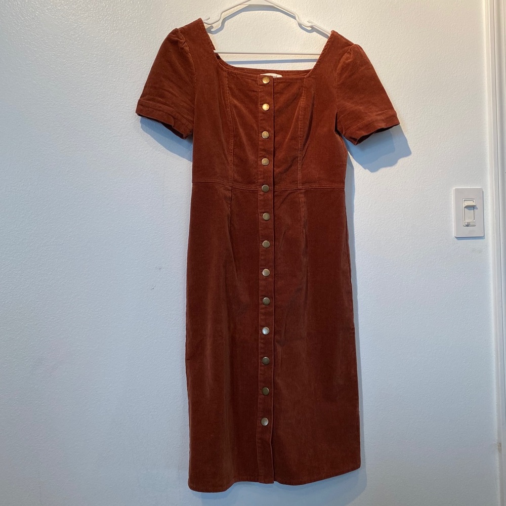 Flattering midi dress